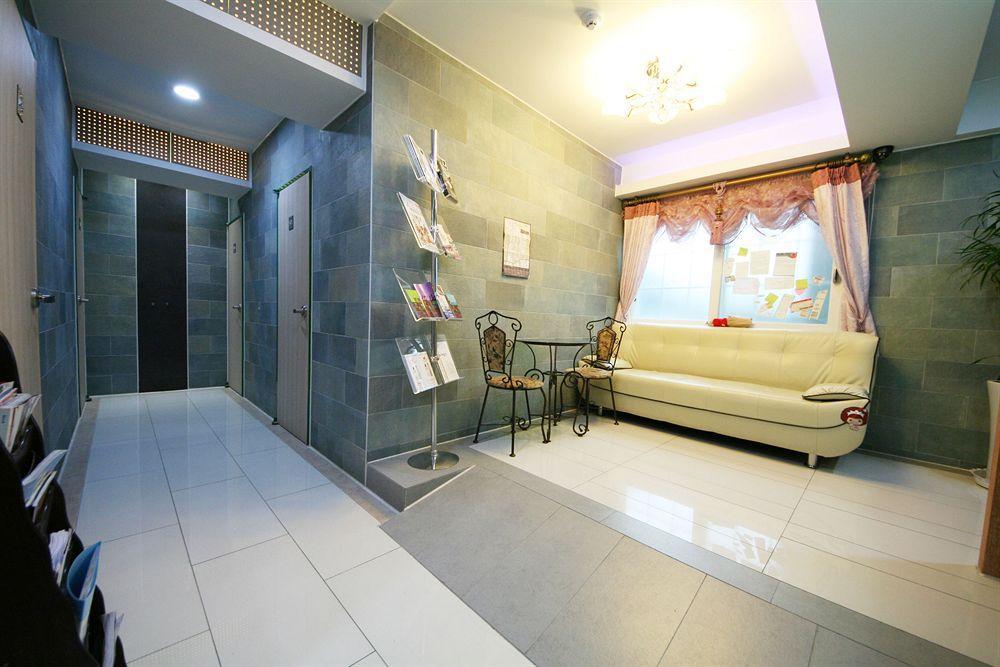 Guesthouse Myeongdong 2 Seoul Exterior photo