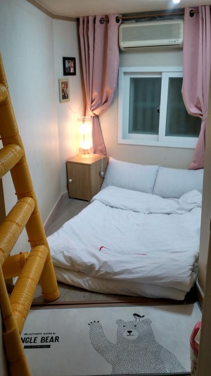 Guesthouse Myeongdong 2 Seoul Exterior photo
