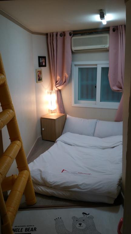 Guesthouse Myeongdong 2 Seoul Exterior photo