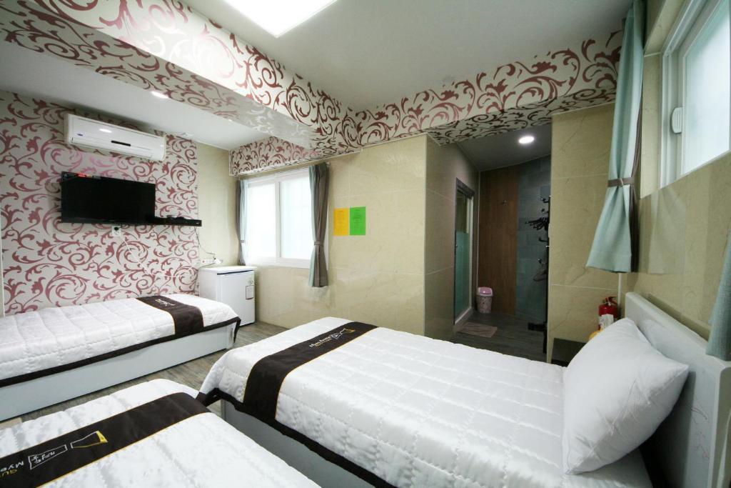 Guesthouse Myeongdong 2 Seoul Room photo