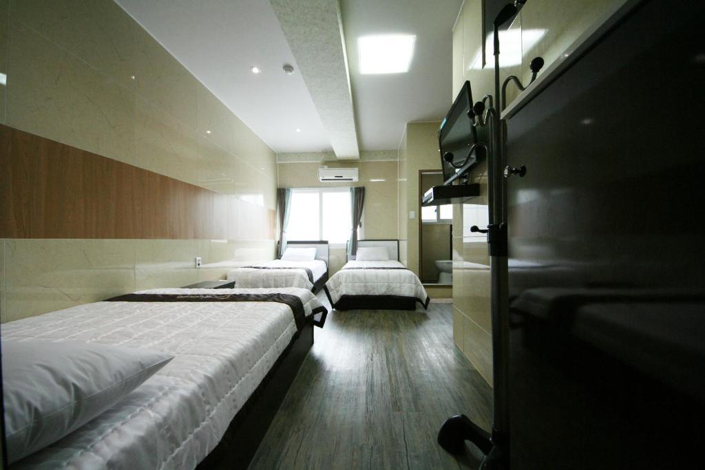 Guesthouse Myeongdong 2 Seoul Room photo